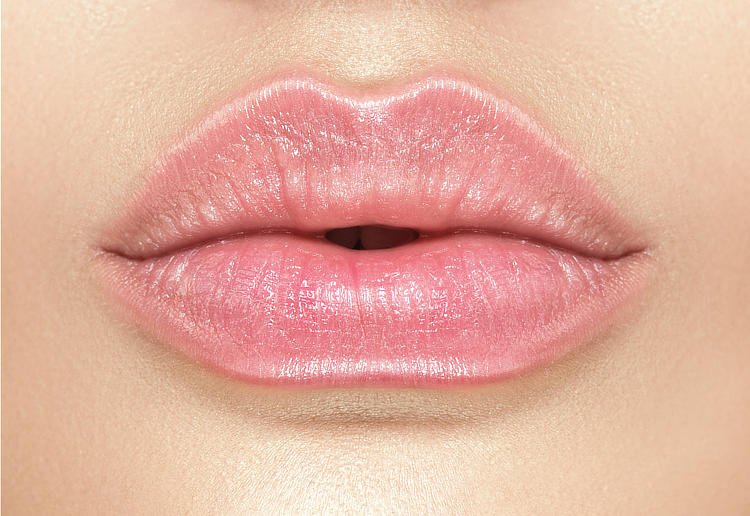 Dudak Dolgusu Sonrası